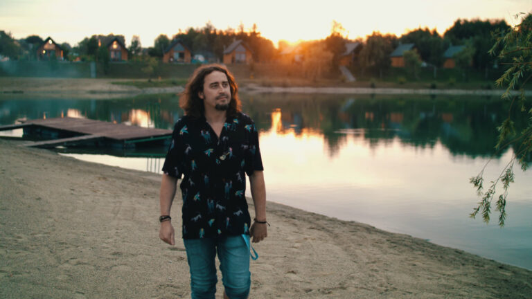 Sebastian Atrament solo i z pierwszym singlem [RECENZJA]