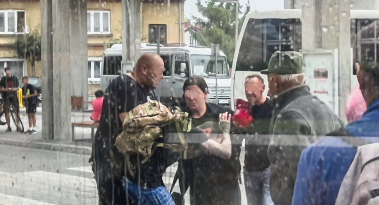 Nowy Sącz. Dzisiejsza „zadyma” na dworcu MPK inspiruje. Posłuchajcie sami [AUDIO + FOTO]