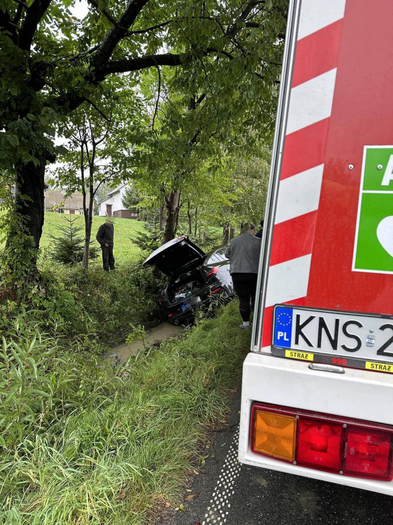 Siedlce, samochód wypadł z drogi