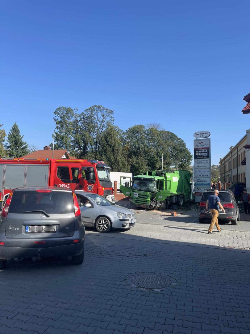 Grybów, śmieciarka