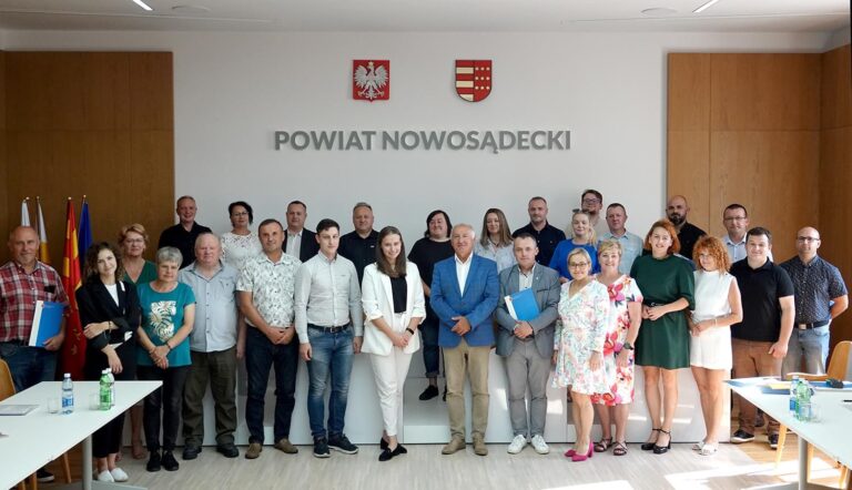 700 młodych ludzi może uczyć się w Szkółkach Ginących Zawodów [ZDJĘCIA]