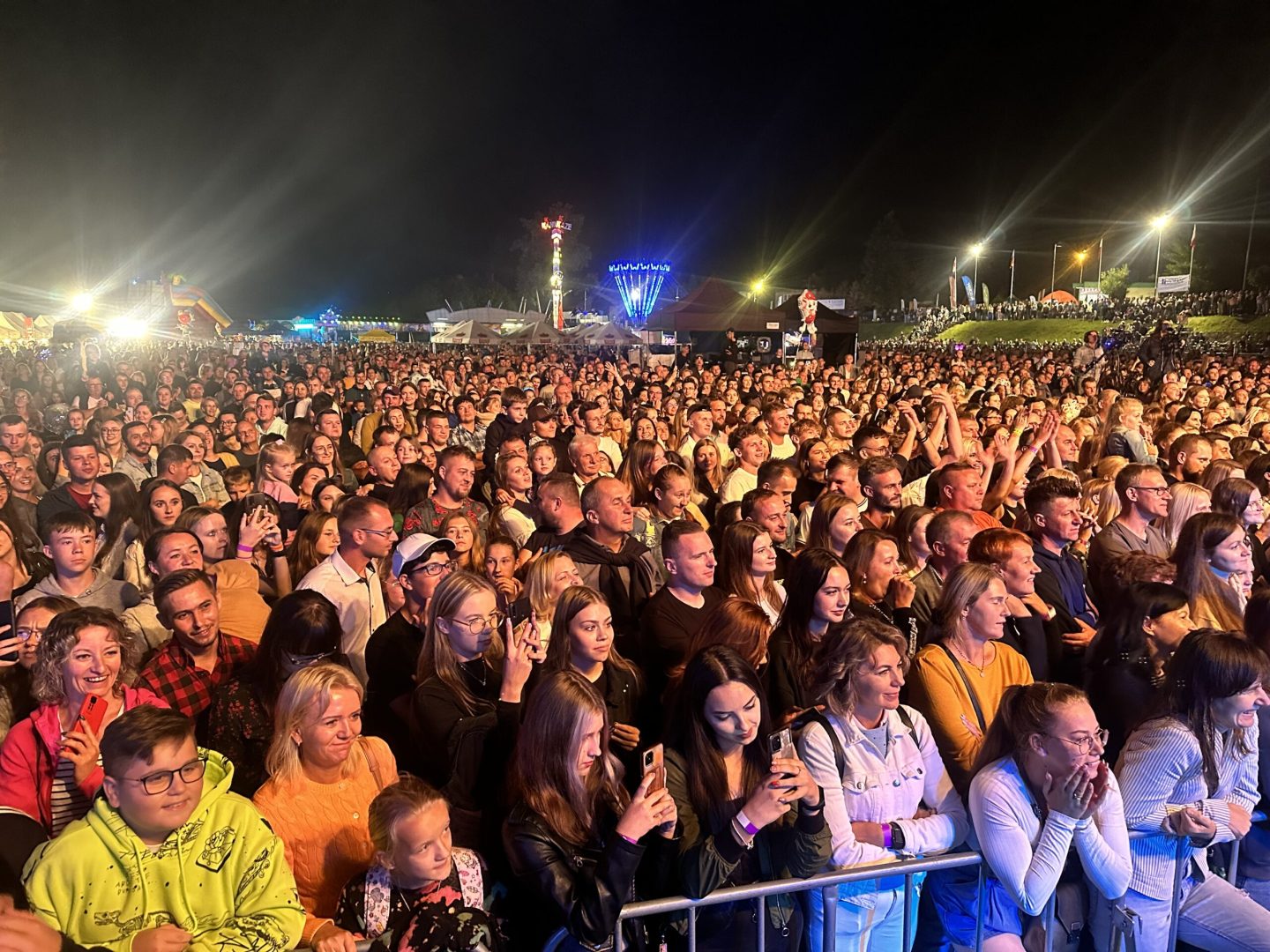 Jesień Grybowska 2023, Sylwia Grzeszczak, koncert Sylwii Grzeszczak w Grybowie, Grybów, Andrzej Rybiński, koncert Jesień Grybowska, drugi dzień, Sylwia Grzeszczak