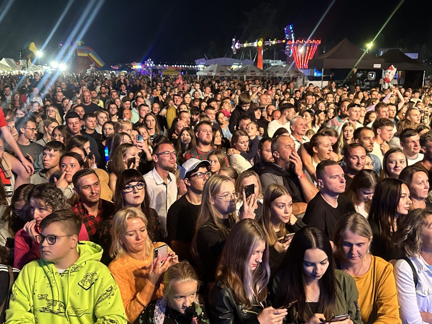 Jesień Grybowska 2023, Sylwia Grzeszczak, koncert Sylwii Grzeszczak w Grybowie, Grybów, Andrzej Rybiński, koncert Jesień Grybowska, drugi dzień, Sylwia Grzeszczak
