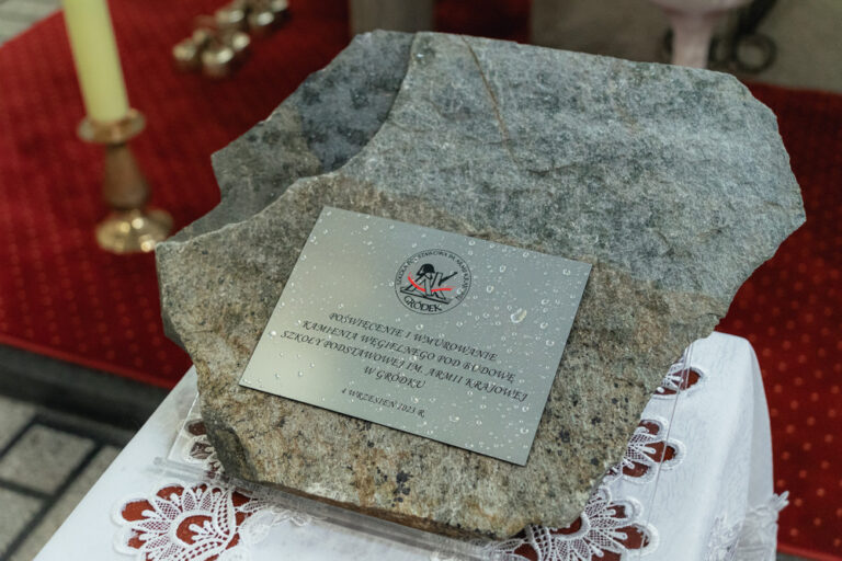 W Gródku powstaje nowa szkoła za niemal 15 milionów złotych [ZDJĘCIA]