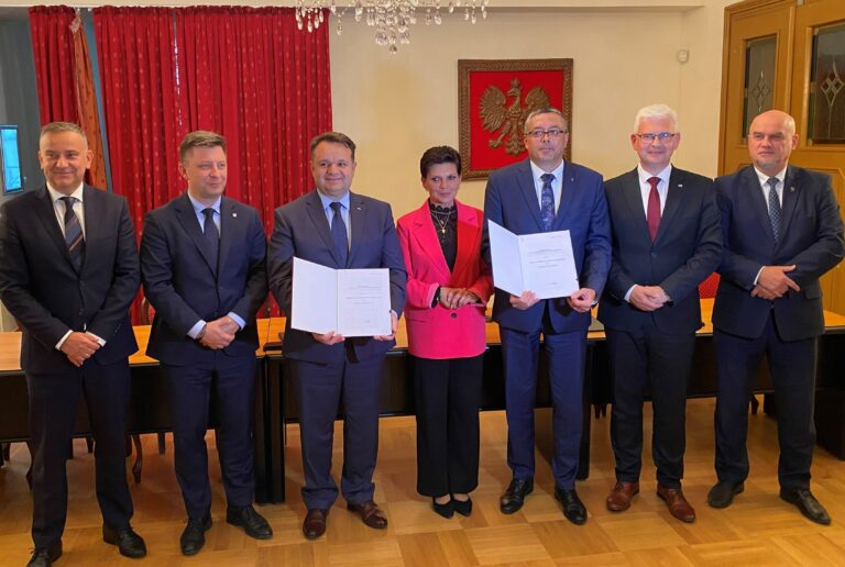 PGE i NFOŚiGW podpisały umowę inwestycyjną na finansowanie budowy magazynu zielonej energii Młoty
