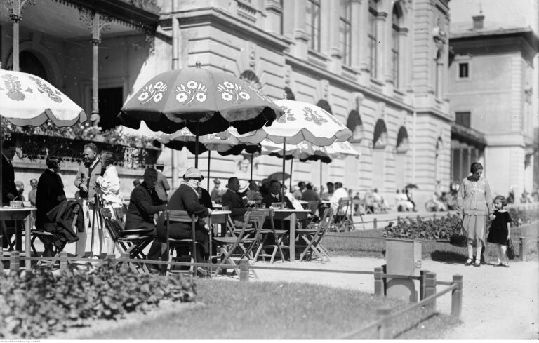 Głośne historie sprzed lat. Sądecka parada blagierów
