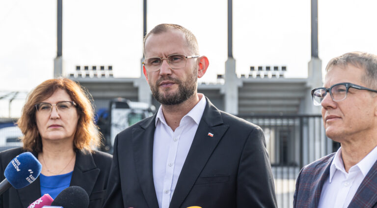 Kto jest gwiazdą Sandecji? Radni PiS chcą konkretów. ,,Łącznie 10 mln dołożymy do klubu w tym roku”