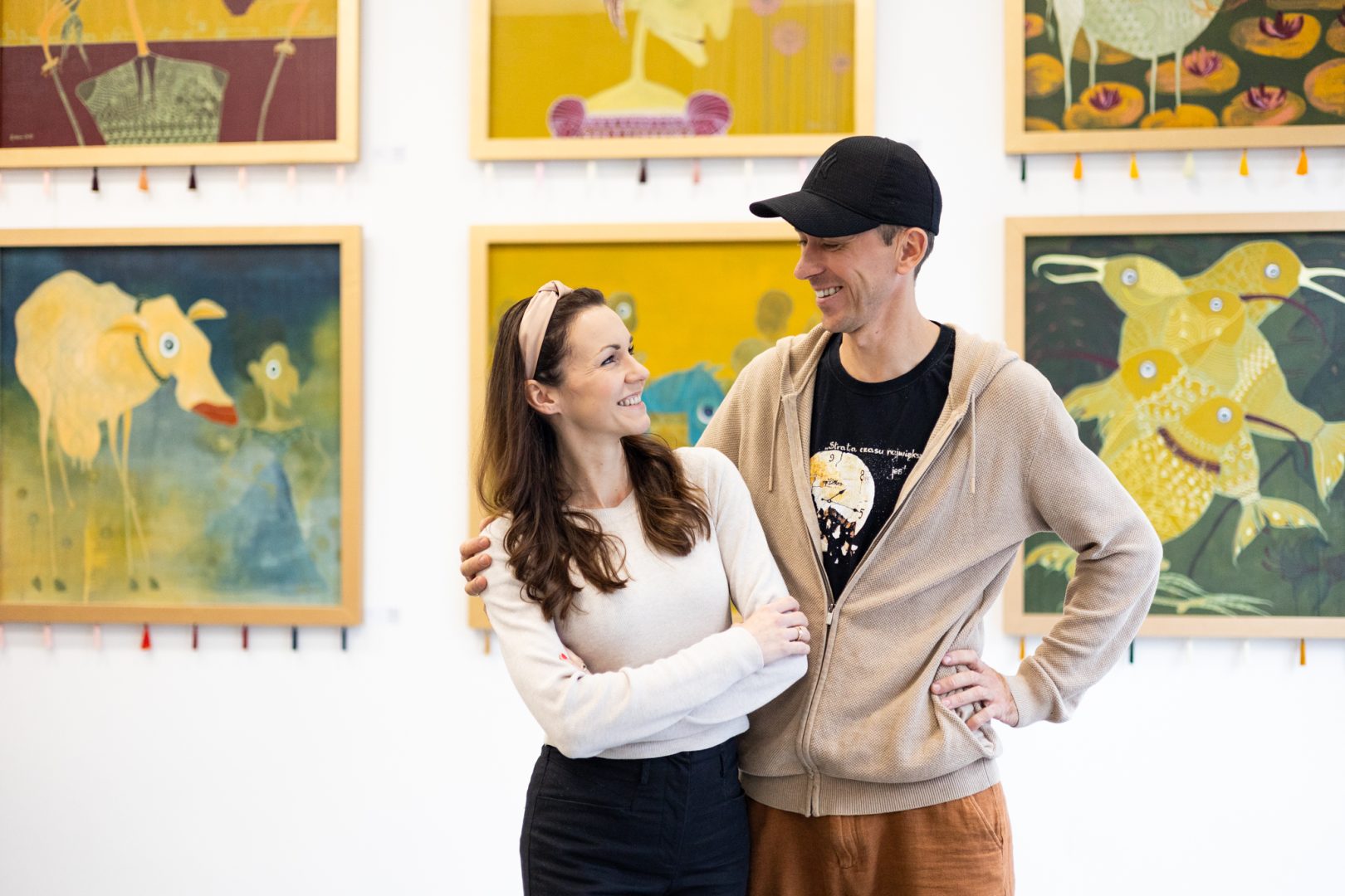 Karo& Mgr Mors, Galeria, Serial na Węgierskiej