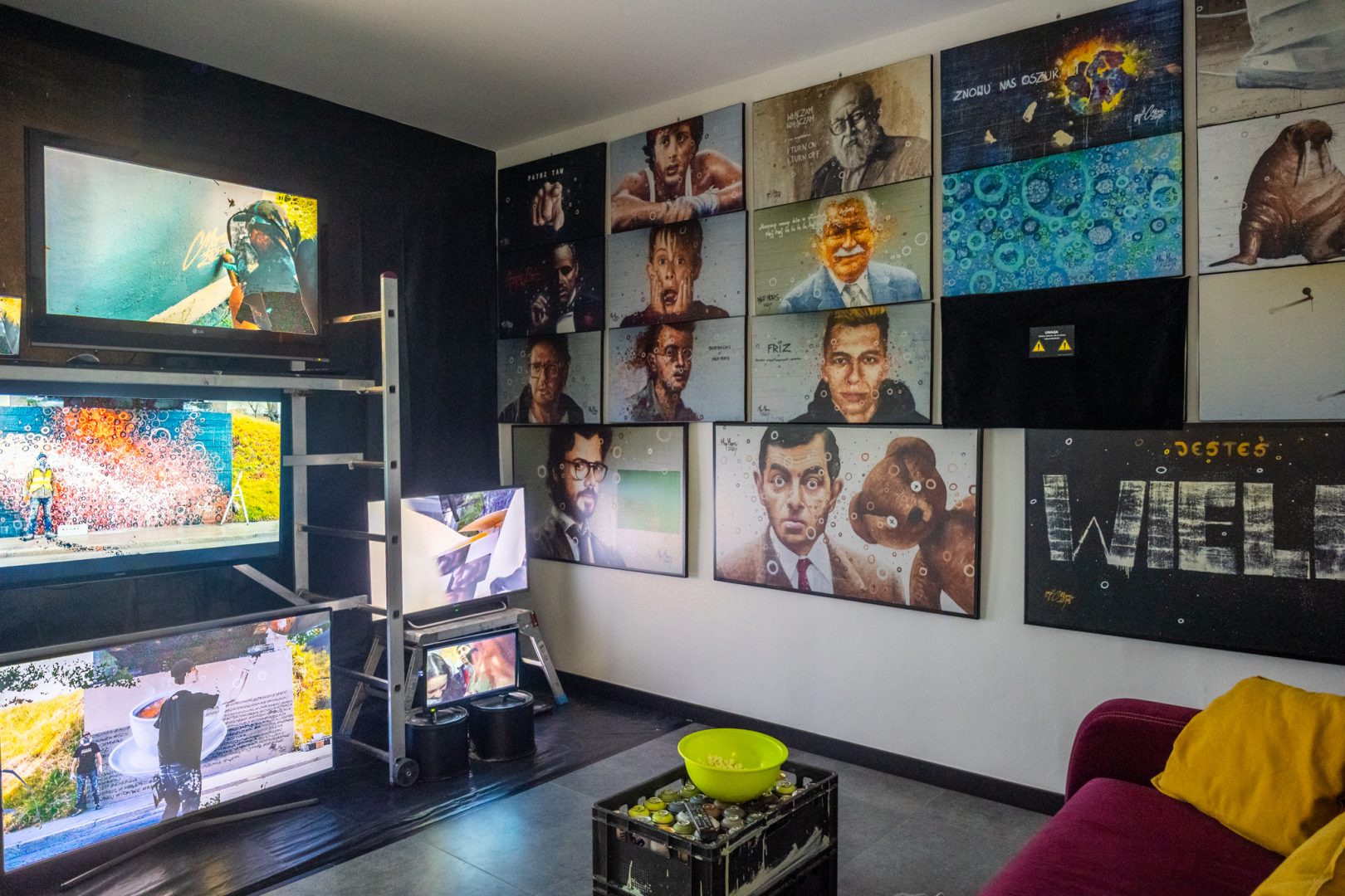Karo& Mgr Mors, Galeria, Serial na Węgierskiej