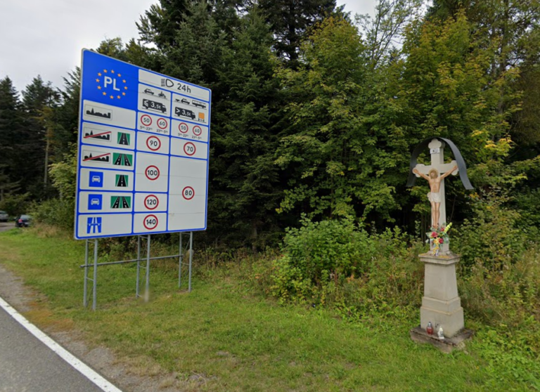 Pościg przy granicy. Cudzoziemcy nielegalnie przekroczyli przejście w Muszynce
