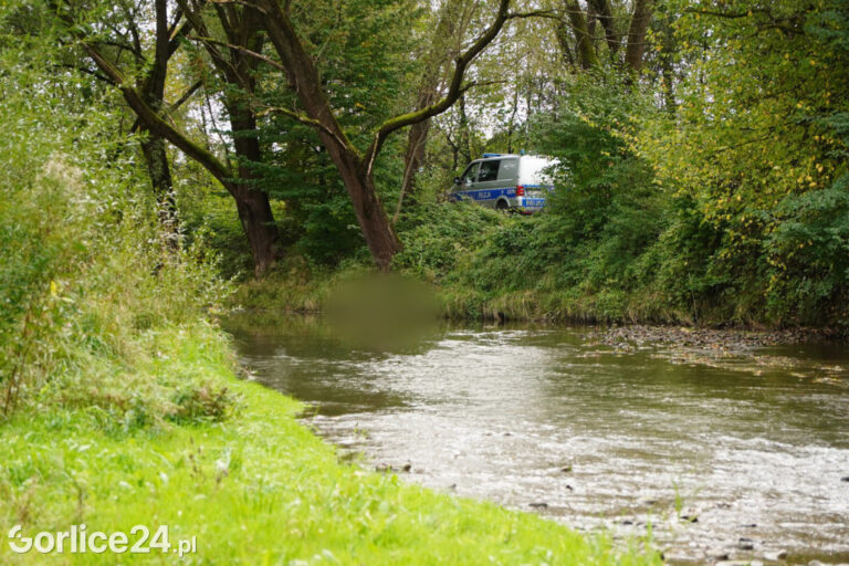Gorlice. Tajemnicza śmierć. W korycie rzeki znaleziono ciało i rower [ZDJĘCIA]