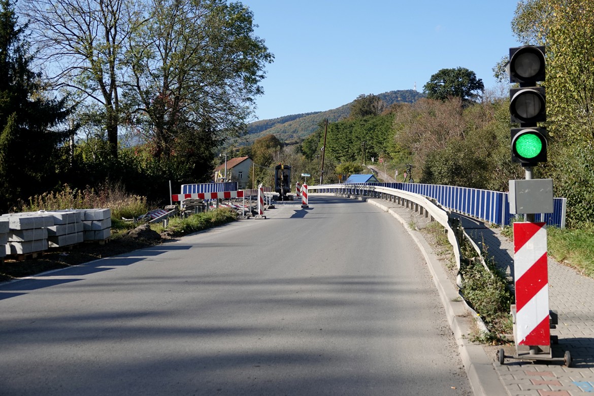 most w Klęczanach