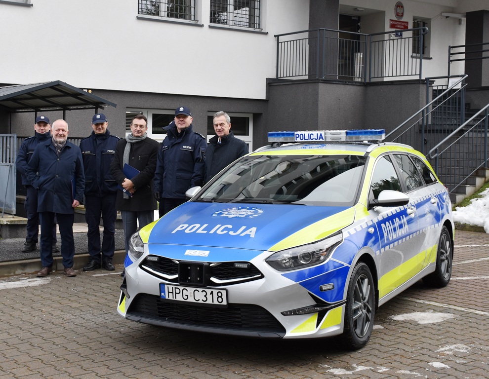 policja, nowy radiowóz, Limanowa