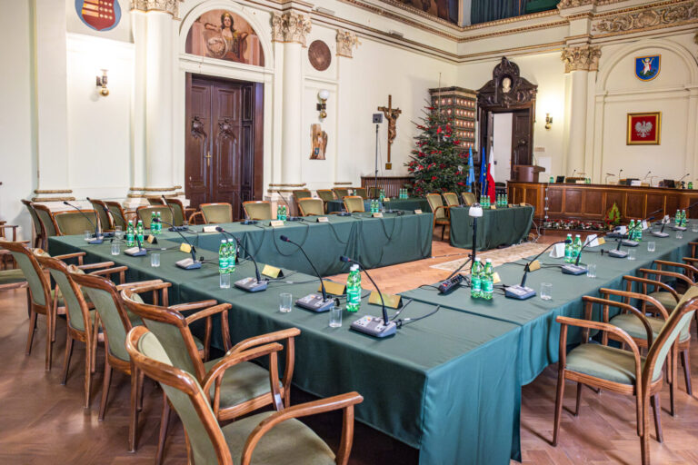Nowy Sącz. Budżet przyjęty. Opozycja: niepokojący deficyt, mało inwestycji