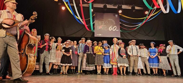 Zespół Regionalny Pieśni i Tańca „Sądeczanie” ma już 60 lat. Za nami jubileuszowy koncert