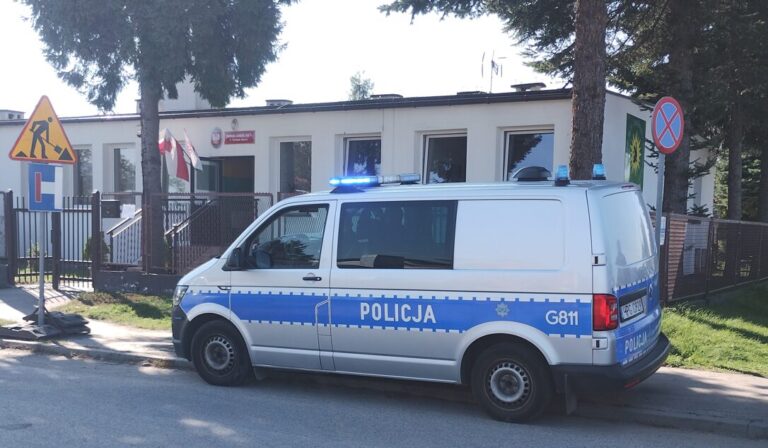 Mobbing i naruszanie nietykalności? W sądeckiej szkole trwa mocny spór na linii dyrektor – pracownik
