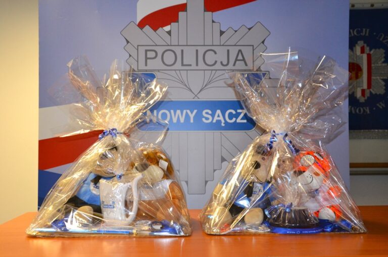 Sądecka policja dołączyła do WOŚP. Gadżety, maskotki i wiele innych