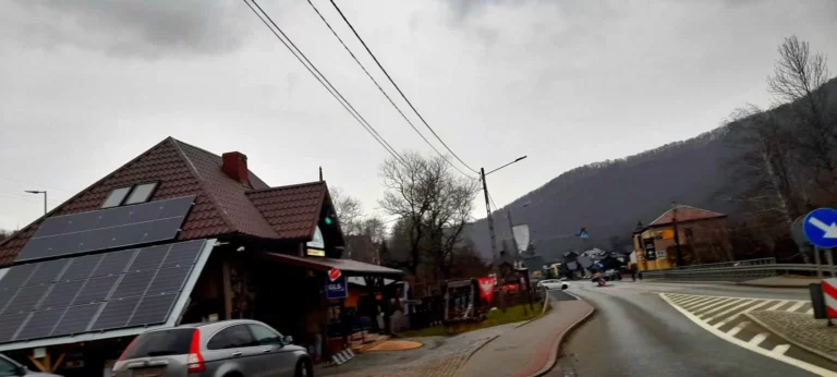 Rytro. Za rozbój w sklepie odpowiada 29-latek. Znaleźli go w samochodzie