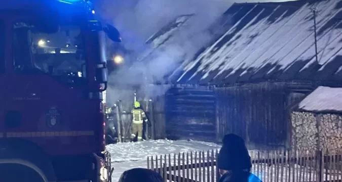 Pożar w Tyliczu. Policjanci zatrzymali prawdopodobnego podpalacza