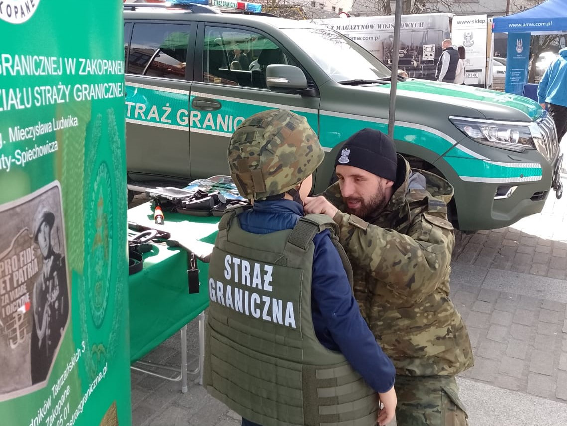 KaOSG zachęcają do wstępowania do formacji
