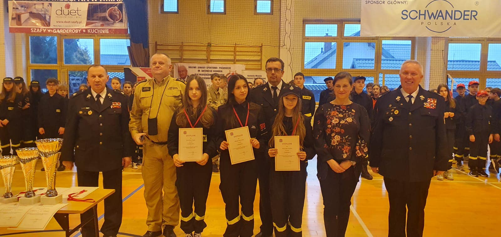 Brzezna, X Halowe Zawody Sportowo-Pożarnicze dla MDP im Antoniego Bieniasa