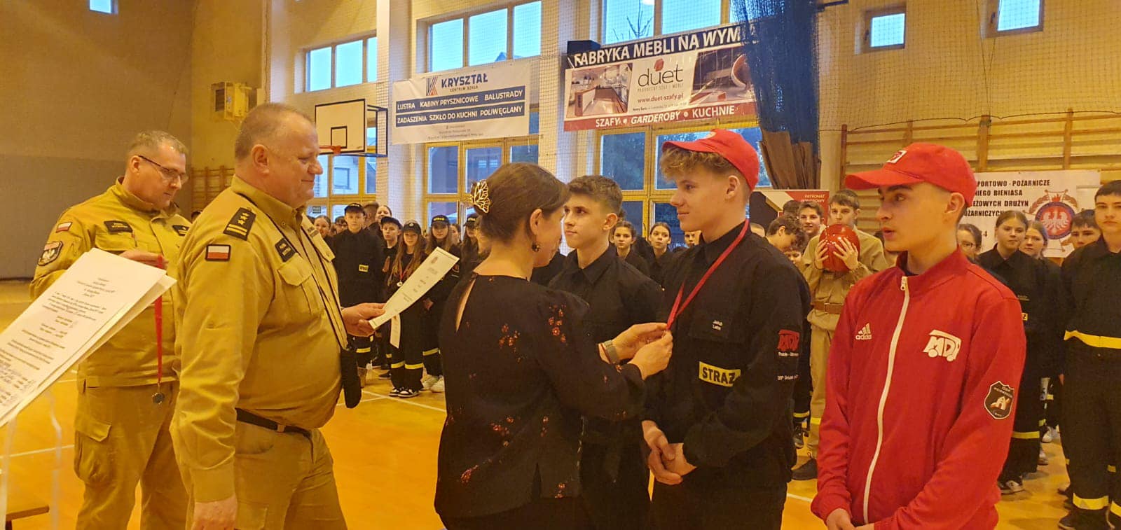 Brzezna, X Halowe Zawody Sportowo-Pożarnicze dla MDP im Antoniego Bieniasa