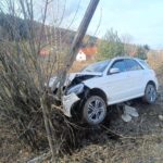 Królowa Górna, samochód uderzył w słup