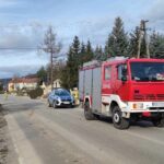 Królowa Górna, samochód uderzył w słup