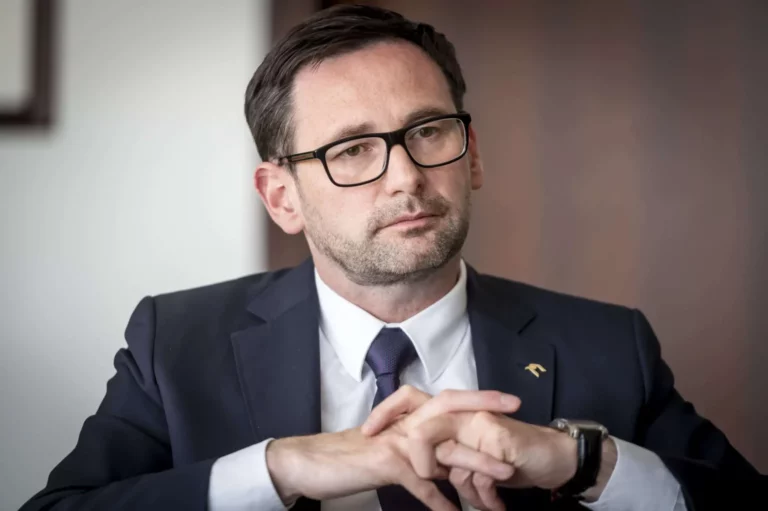 Prezes Orlenu odwołany. Co z prasą należącą do spółki?