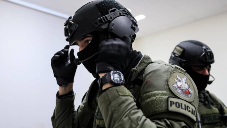 Funkcjonariusze Biura Spraw Wewnętrznych ponownie wkroczyli do budynku policji