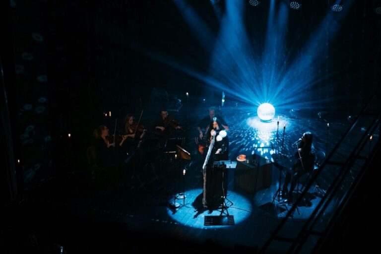 Kayah w towarzystwie Royal String Quartet – Festiwal PAMIĘTAJCIE O OGRODACH