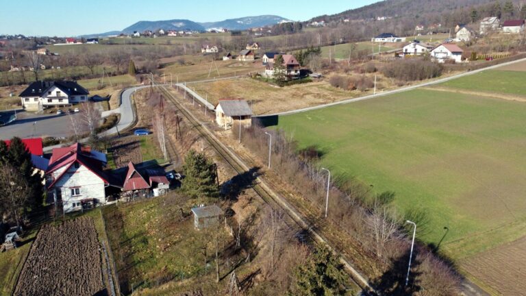 Tunel kolejowy pod górami między Limanową a Nowym Sączem. Umowa podpisana