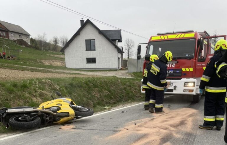 Gmina Korzenna. Groźne zdarzenie z udziałem dwóch motocyklistów