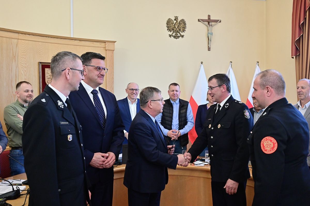 pieniądze na samochody dla OSP
