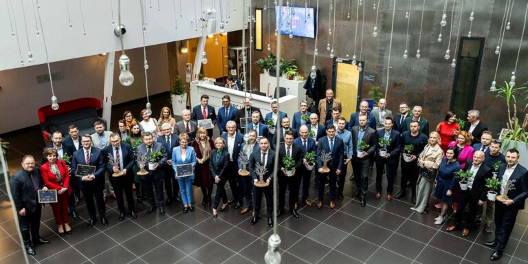 Odważni, pierwsi i najwięksi – nagrody Krakowskiego Parku Technologicznego dla inwestorów 2023 roku rozdane