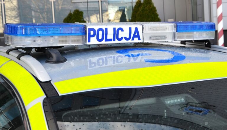 Zostali zatrzymani za włamanie. Odpowiedzą też za narkotyki