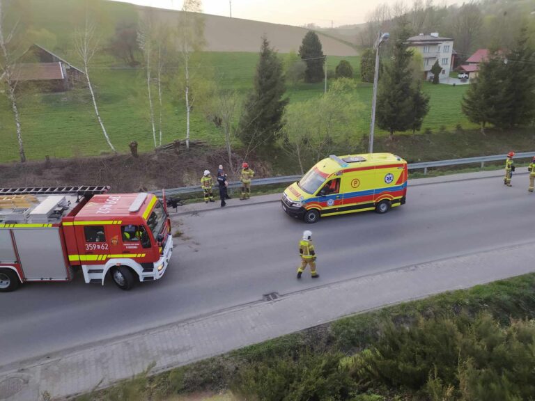Wypadek motocyklisty w Korzennej. W akcji Lotnicze Pogotowie Ratunkowe