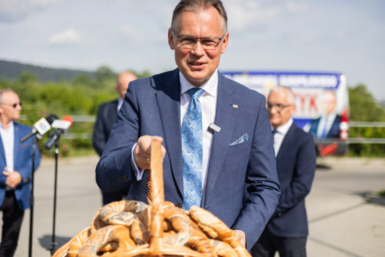 PiS rozpoczął kampanię na Sądecczyźnie. ,,Rządy Tuska, to polityka uległości i białej flagi”