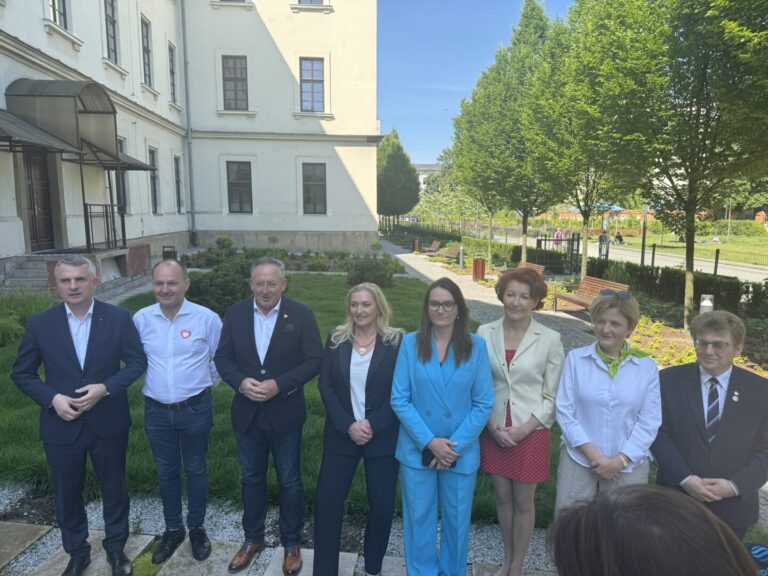 Oto drużyna Koalicji Obywatelskiej do europarlamentu. ,,Bezpieczeństwo, to nie tylko wojsko i rakiety”