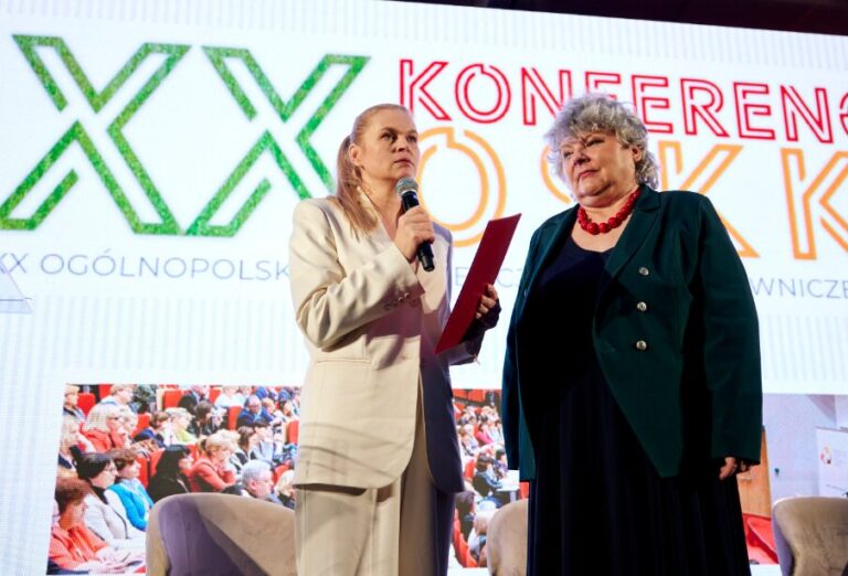 Małopolska Kurator Oświaty wybiera się do II LO. ,,Pokażę, jak powinno być”. To pokłosie jedynki z wypracowania dla profesora Kudyby