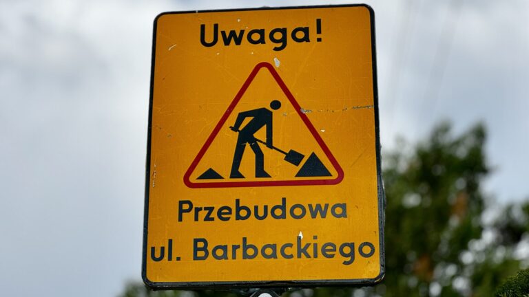 Krajobraz wokół remontowanej ulicy Barbackiego [ZDJĘCIA]