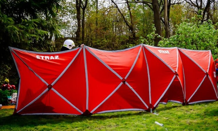Zza miedzy. Nie żyją dwie dziewczynki. Ich zwłoki zostały spalone w ognisku