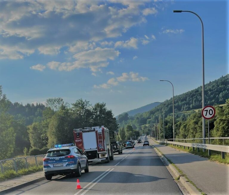 Nie żyje 30-letnia motocyklistka. Kierowca Mercedesa w areszcie