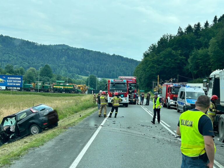 DK75/Witowice. Wypadek za wypadkiem. Droga zablokowana