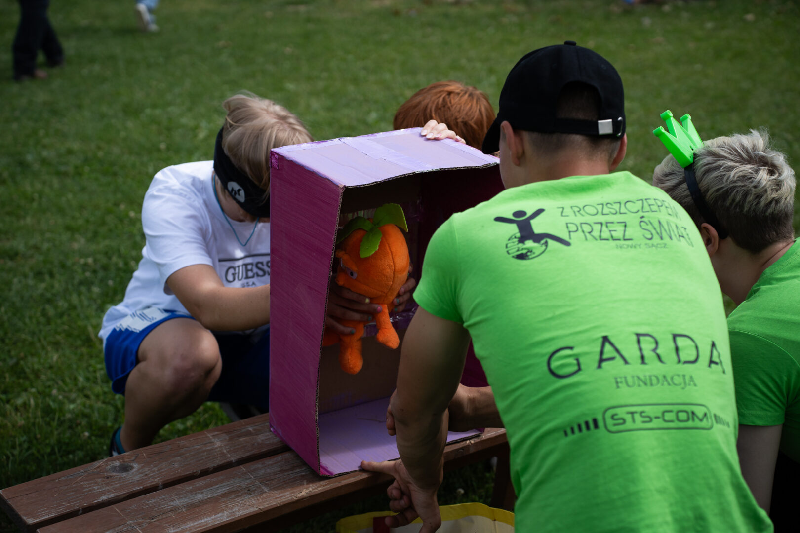 Dzień Dziecka, Garda