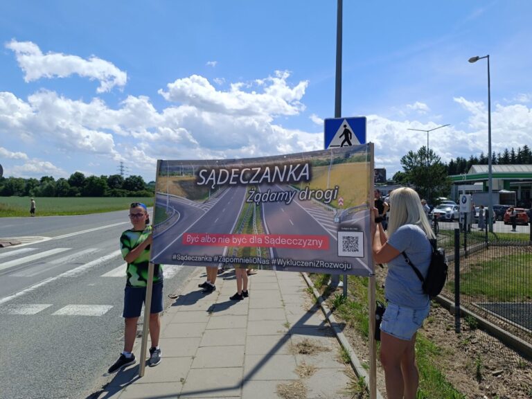 „Żądamy Sądeczanki!” Ludzie walczą o szybką i bezpieczną drogę do autostrady A4