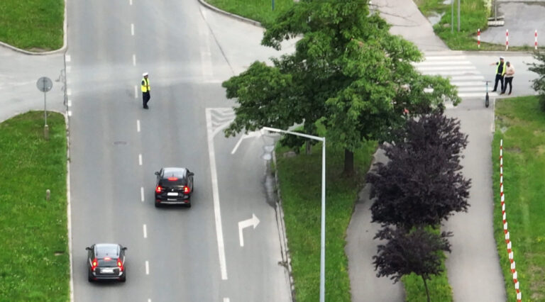 42 mandaty jednego dnia. Policyjny dron patrolował sądeckie drogi