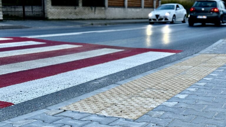 Kolejne bezpieczne przejścia powstają w Nowym Sączu [FOTO]