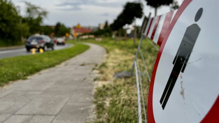 Kolejne utrudnienia na ulicy Węgierskiej [ZDJĘCIA]