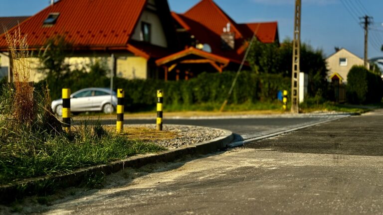 Problem zniknął, gdy pojawiła się kostka brukowa [ZDJĘCIA]